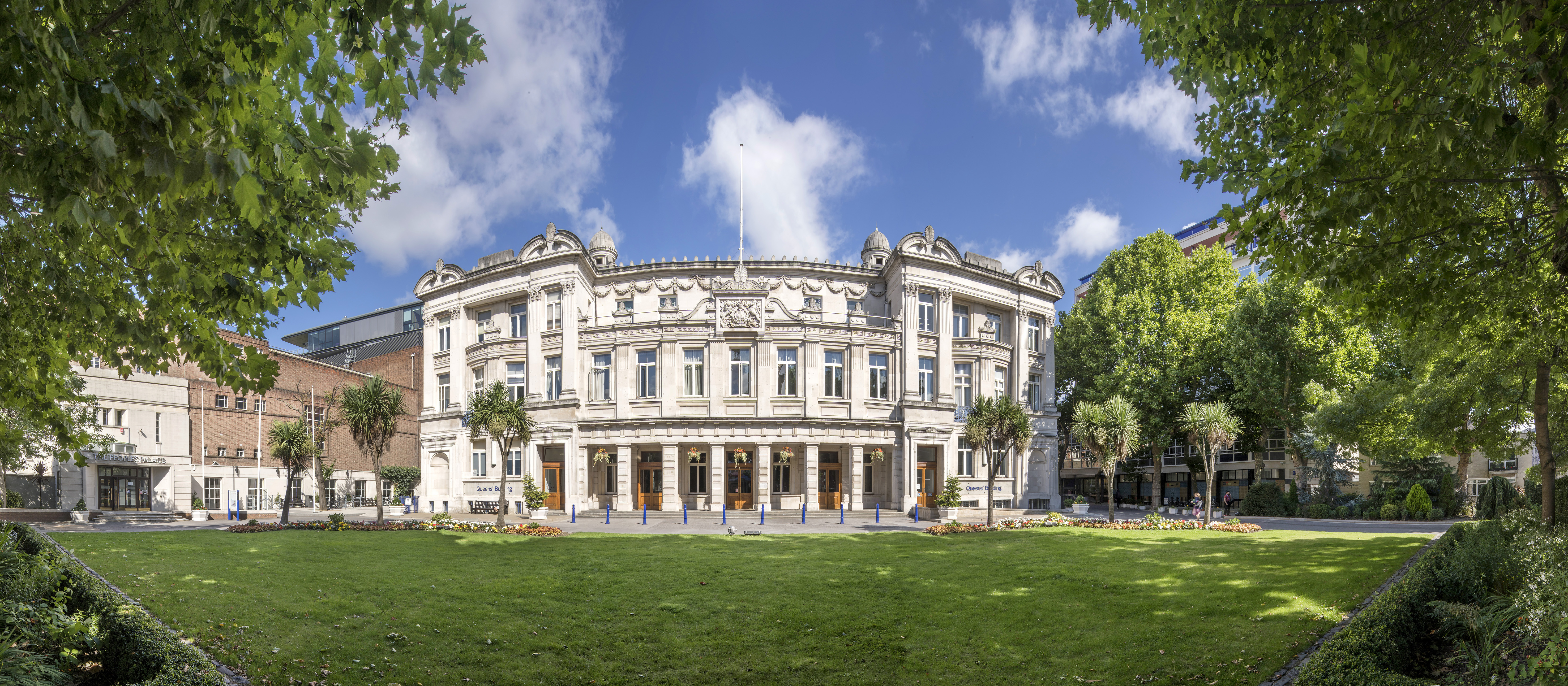 Queen Mary University London